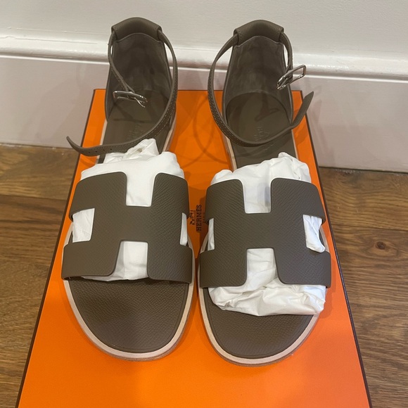 NEW! Hermes Santorini Etoupe Size 38 - Picture 5 of 8